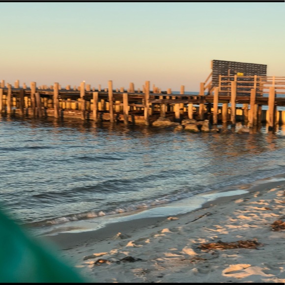 Meet your Posher, Melanie - Picture 1 of 4